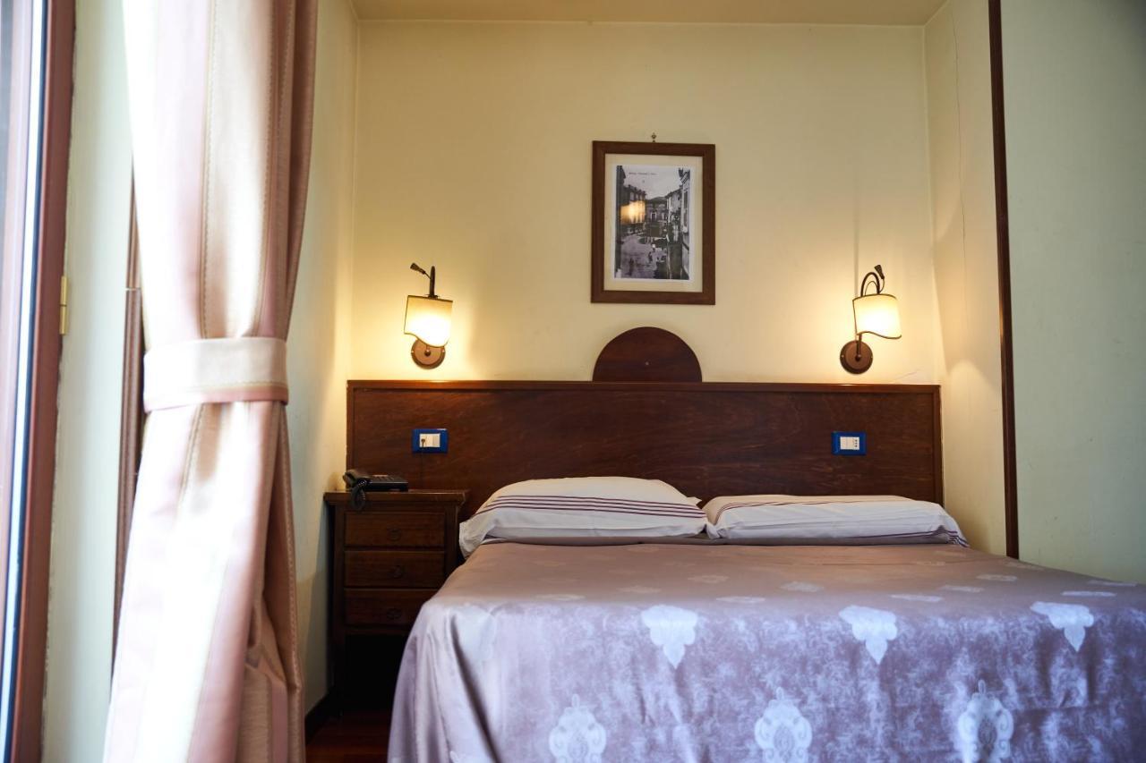 Hotel Max Aversa Εξωτερικό φωτογραφία