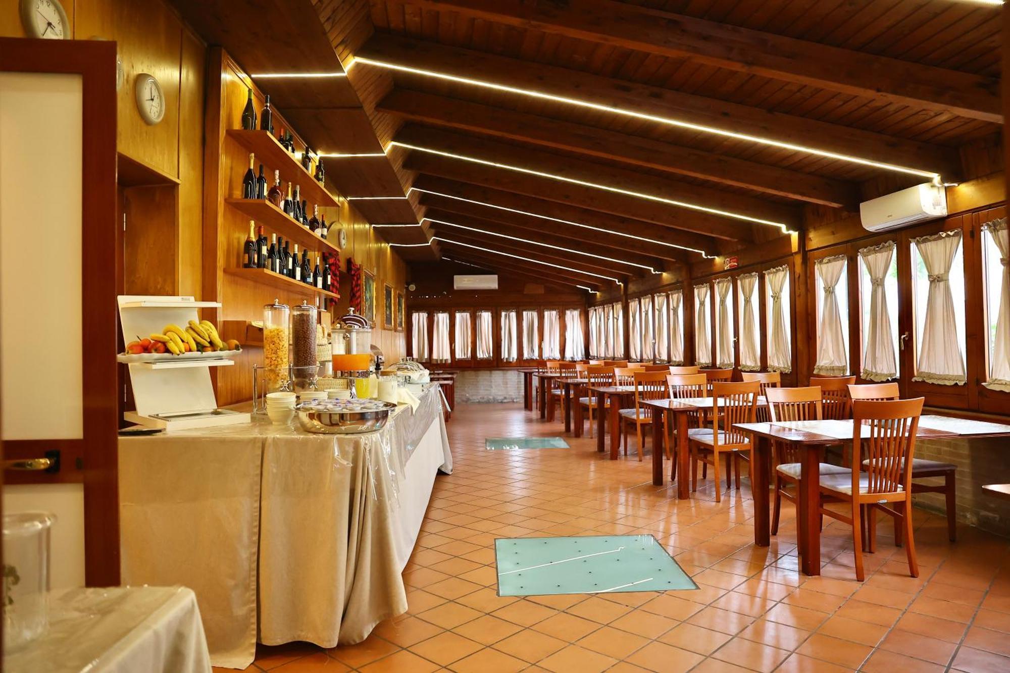 Hotel Max Aversa Εξωτερικό φωτογραφία