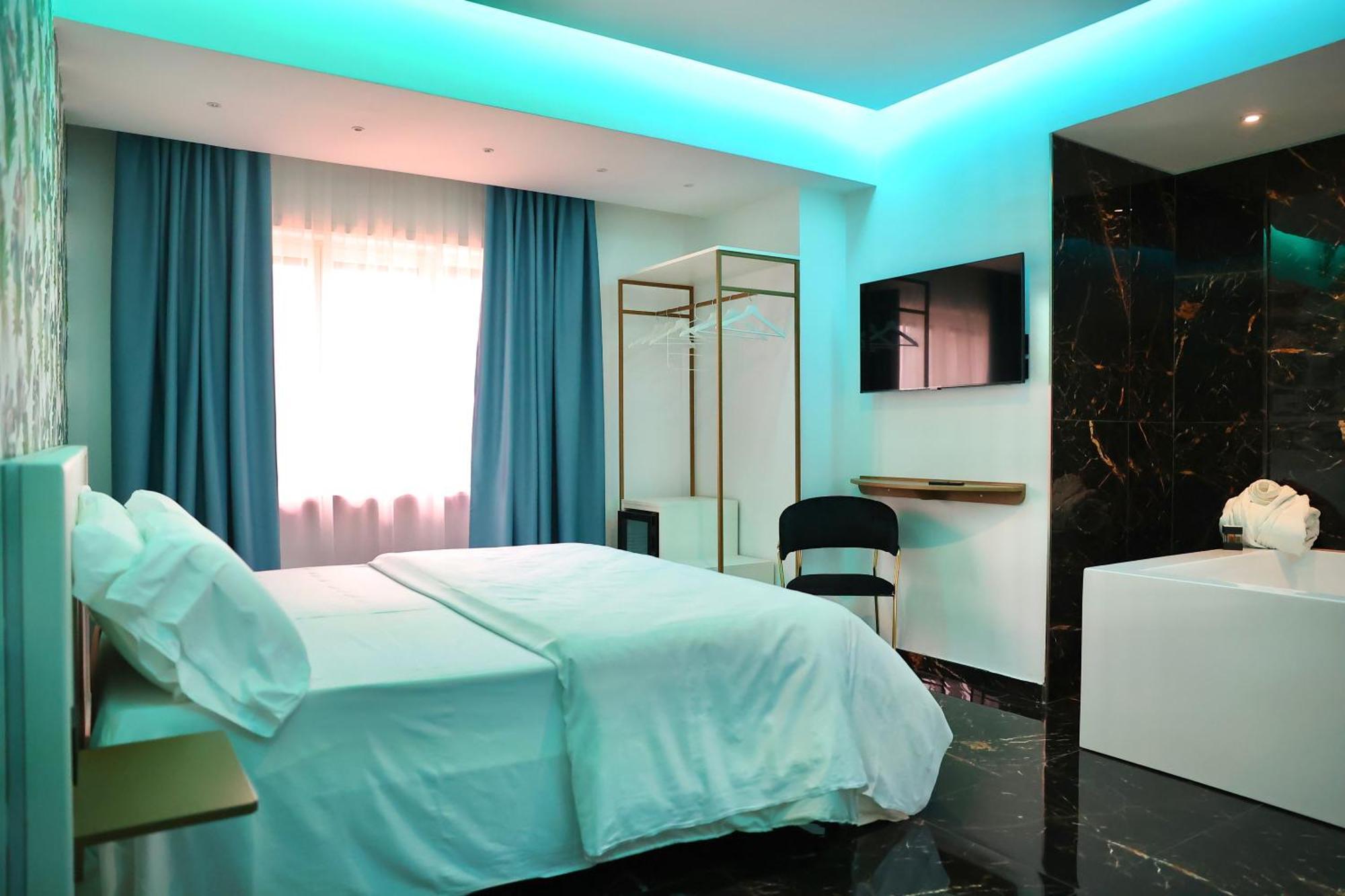 Hotel Max Aversa Εξωτερικό φωτογραφία