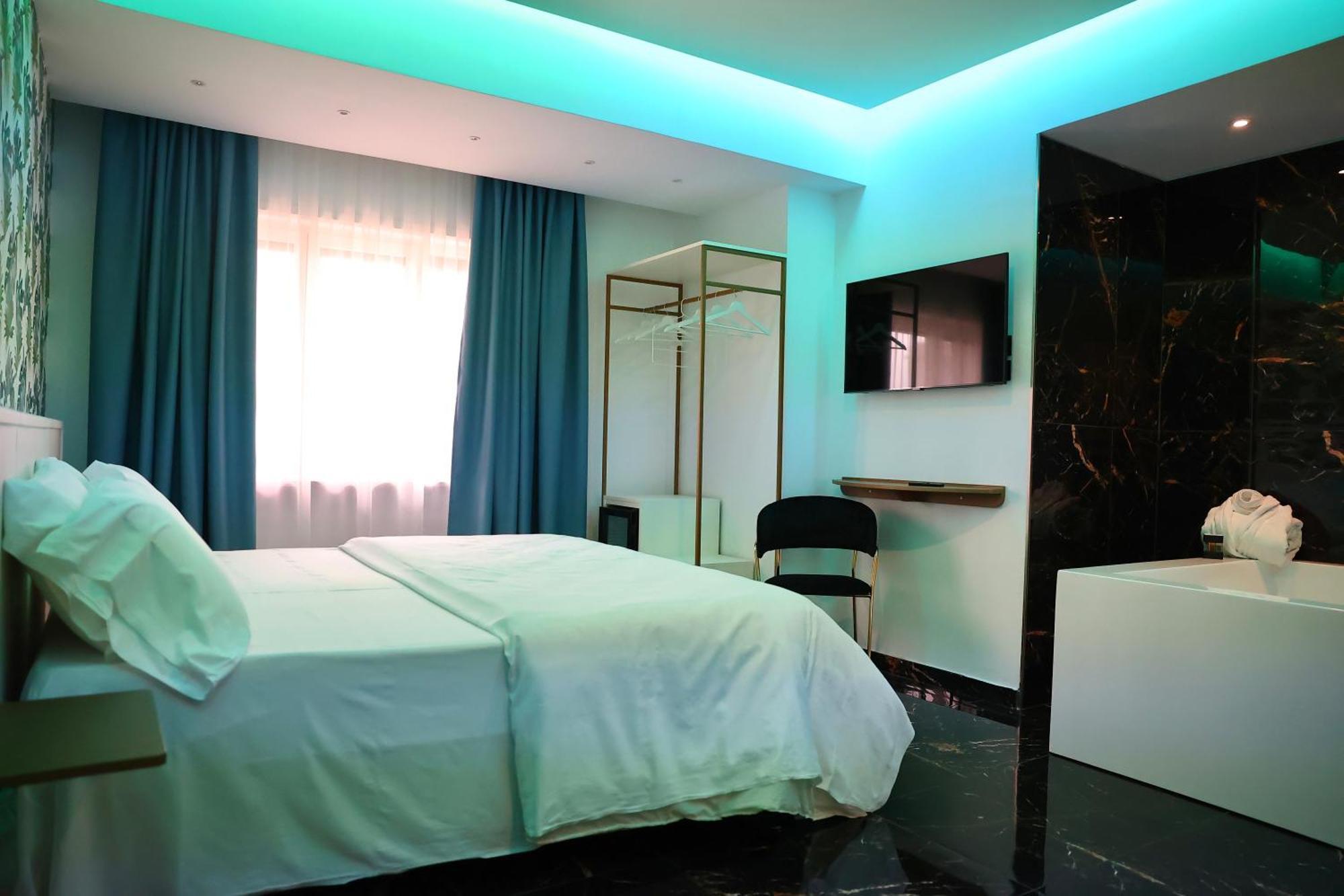 Hotel Max Aversa Εξωτερικό φωτογραφία