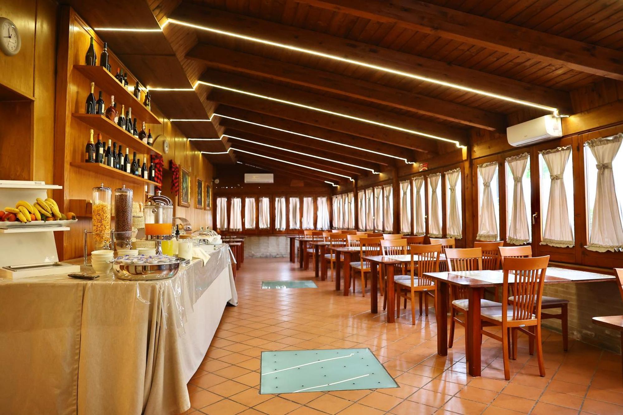 Hotel Max Aversa Εξωτερικό φωτογραφία
