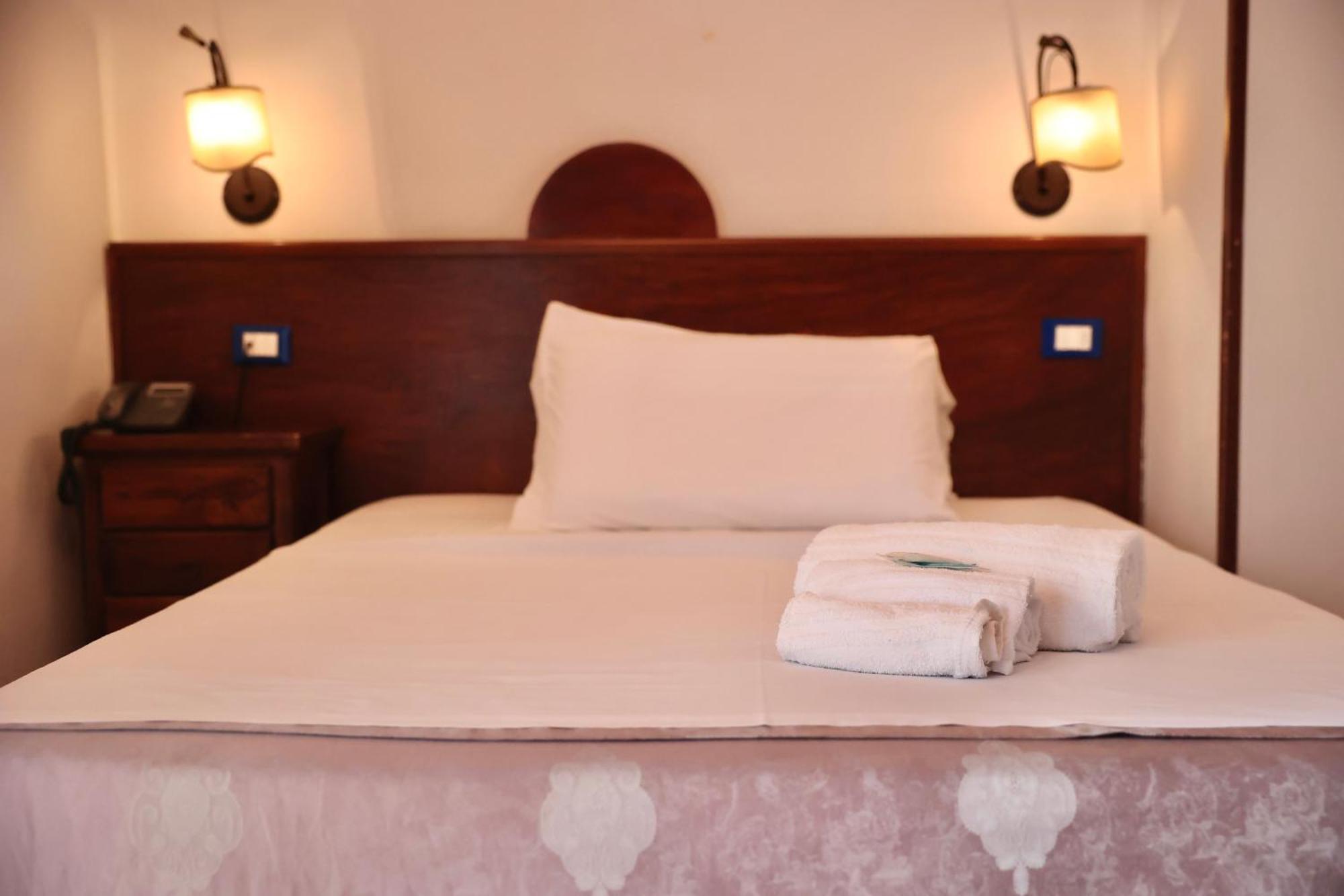 Hotel Max Aversa Εξωτερικό φωτογραφία