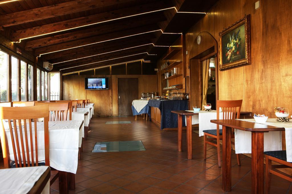 Hotel Max Aversa Εξωτερικό φωτογραφία