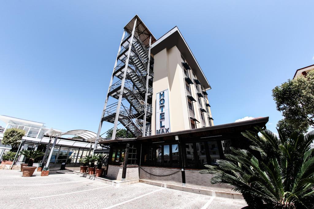 Hotel Max Aversa Εξωτερικό φωτογραφία