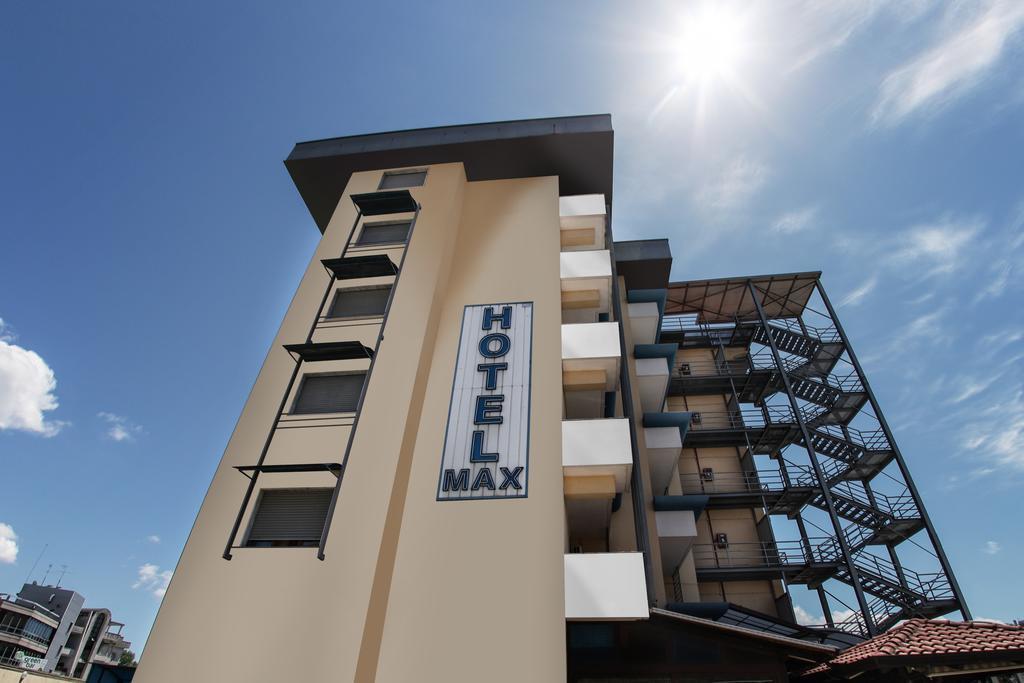 Hotel Max Aversa Εξωτερικό φωτογραφία