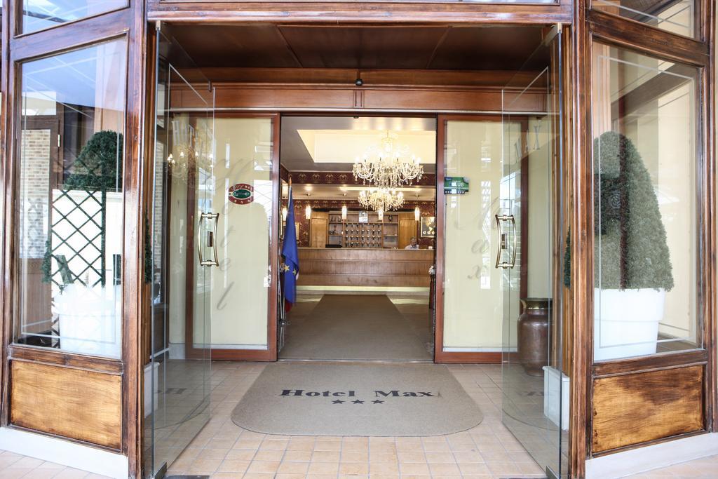 Hotel Max Aversa Εξωτερικό φωτογραφία