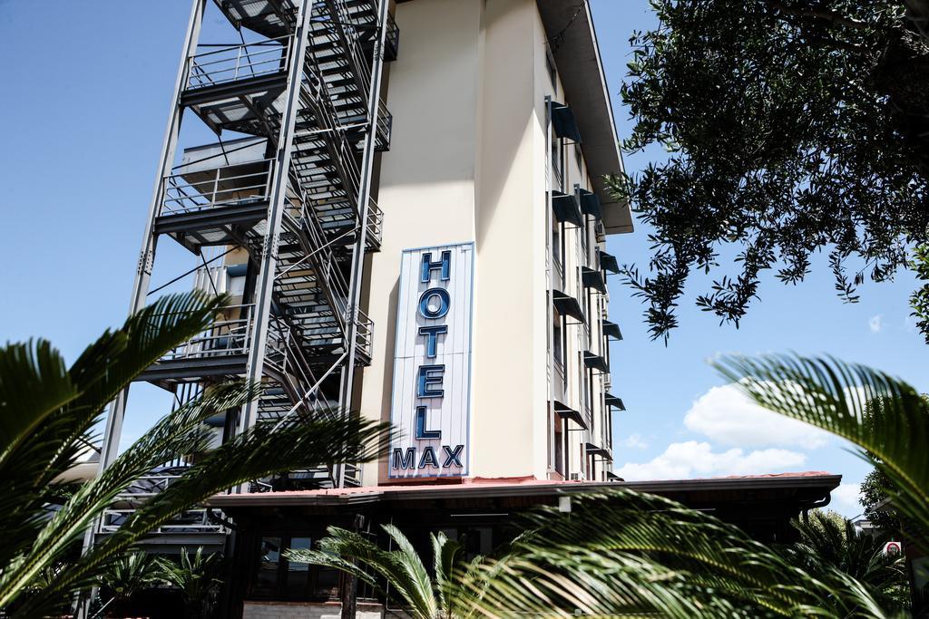 Hotel Max Aversa Εξωτερικό φωτογραφία