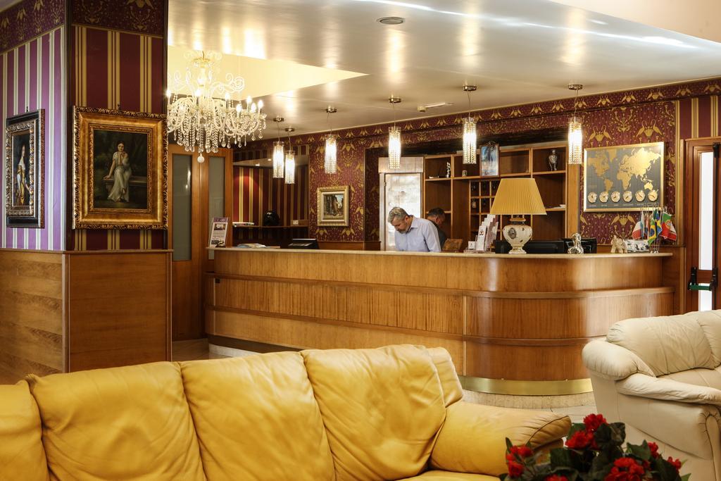 Hotel Max Aversa Εξωτερικό φωτογραφία
