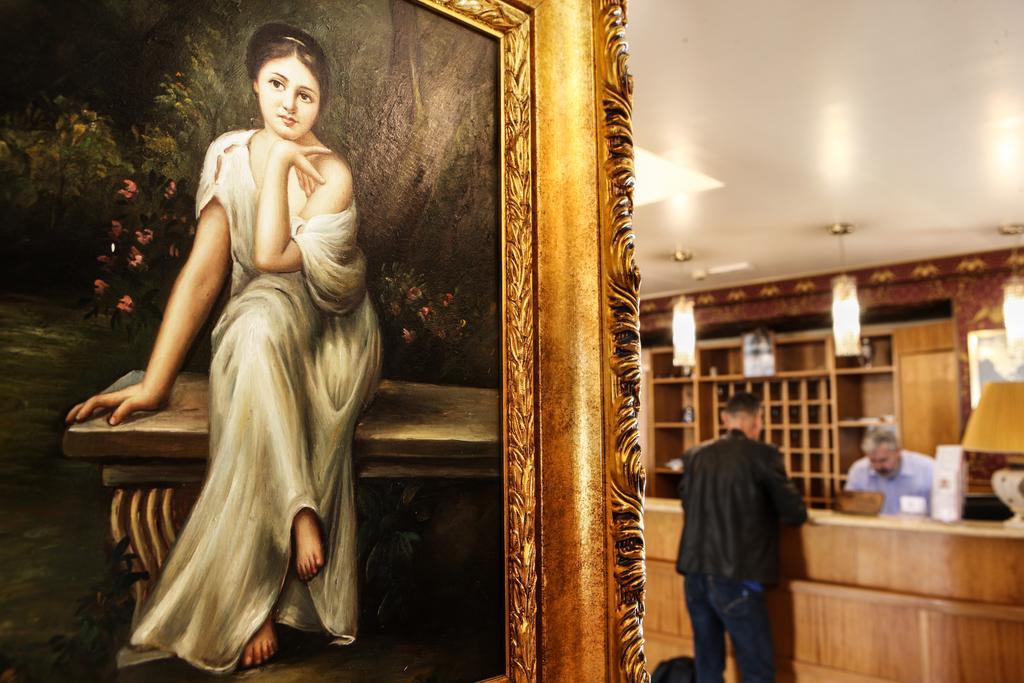 Hotel Max Aversa Εξωτερικό φωτογραφία