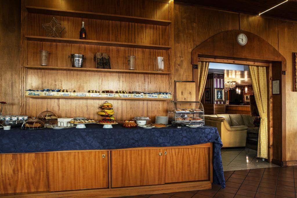 Hotel Max Aversa Εξωτερικό φωτογραφία